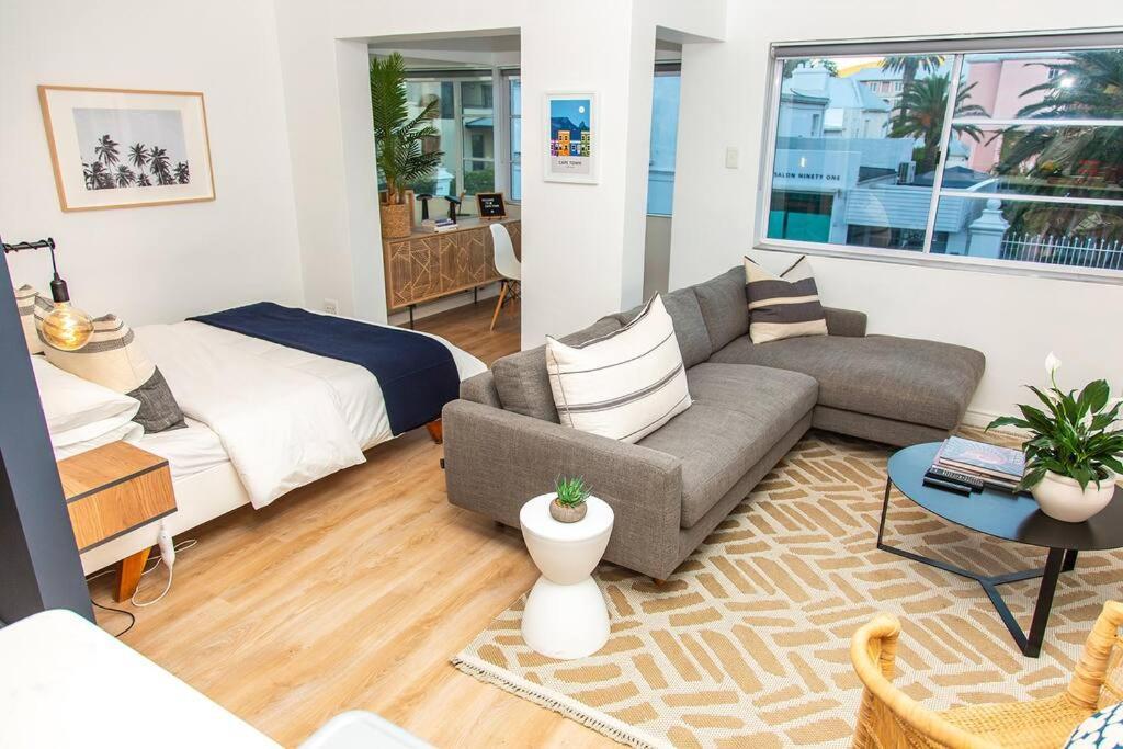 Chic With Views On Kloof Street