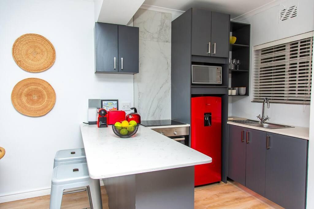 Apartment Chic With Views On Kloof Street Cape Town