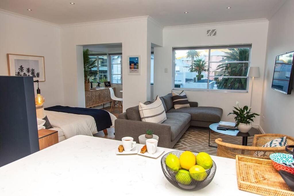 Chic With Views On Kloof Street