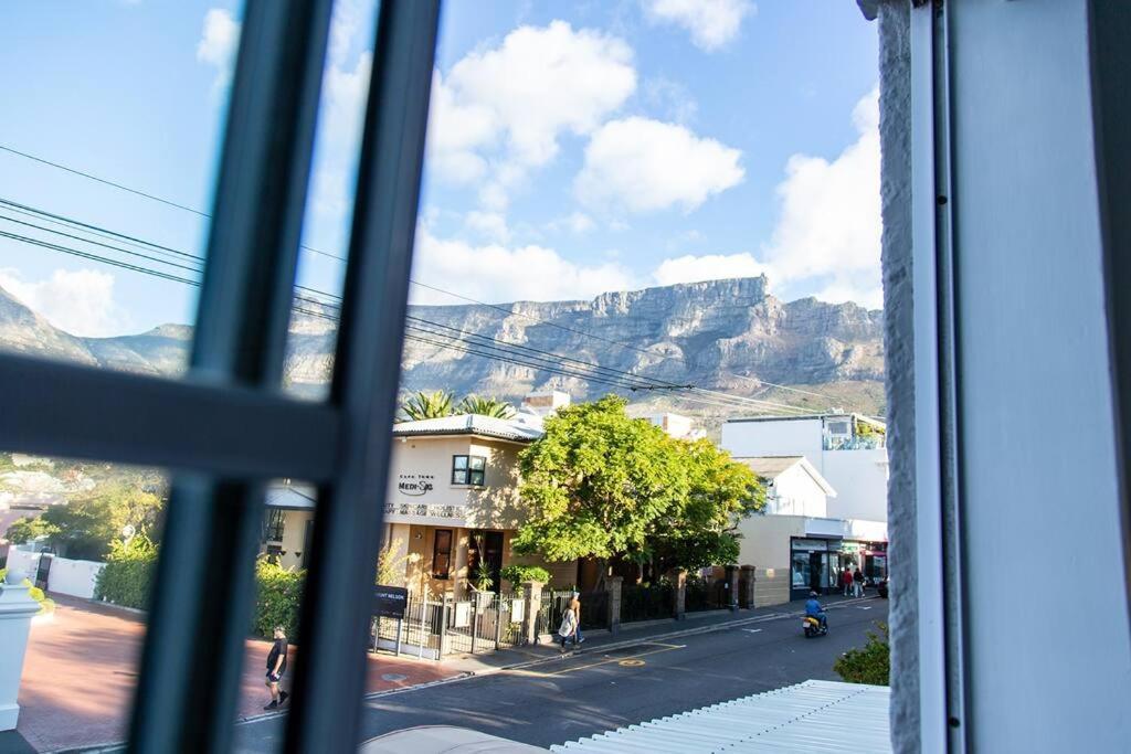 Chic With Views On Kloof Street