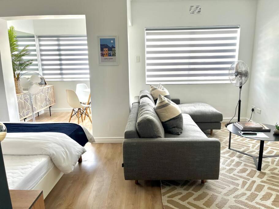 Chic With Views On Kloof Street Cape Town