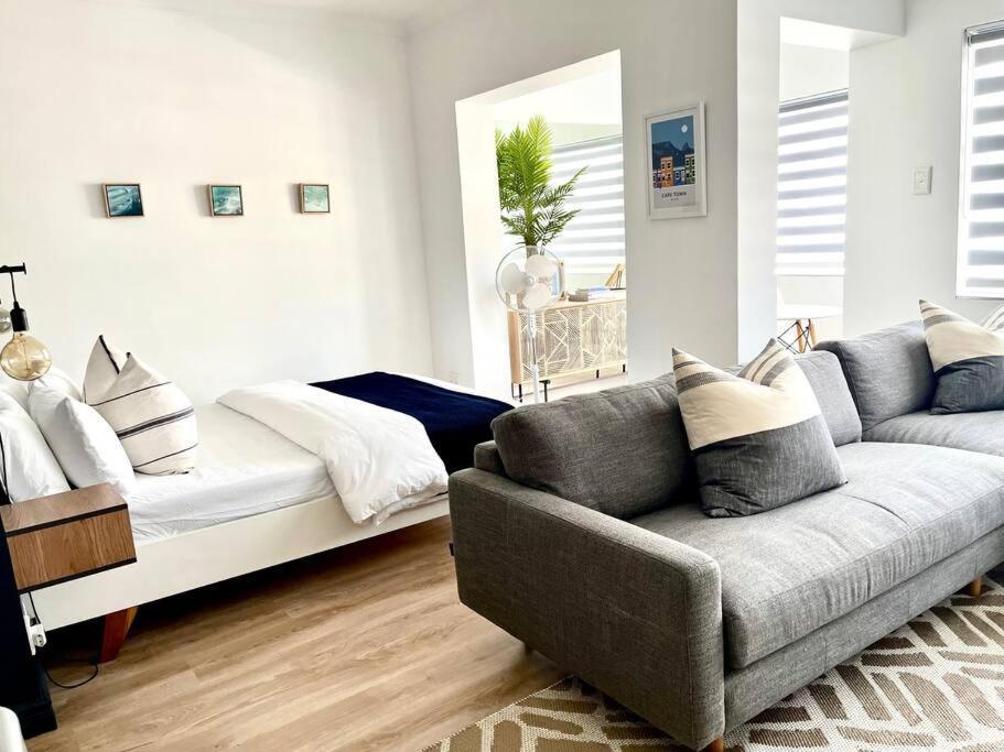 Chic With Views On Kloof Street * Cape Town